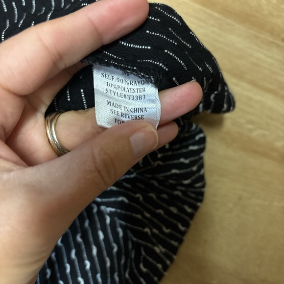 Amelias Black Boho Peasant Blouse Embroidered Floral Festival Top M - Picture 5 of 6